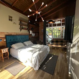  Casa de Férias Arthi - Lindo Loft Recanto Dos Passarinhos Com Hidromassagem!